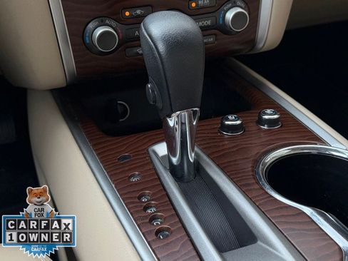 Used 2017 Nissan Pathfinder Platinum w/ Family Entertainment Package image 19