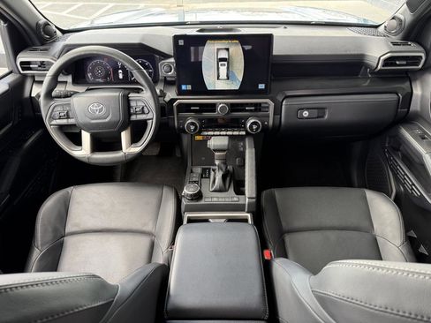 Used 2025 Toyota 4Runner Limited image 23