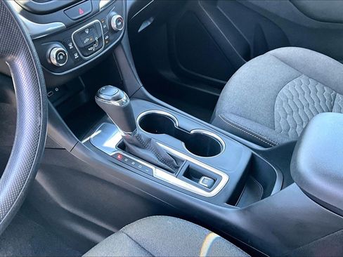 Used 2020 Chevrolet Equinox LT FWD image 13