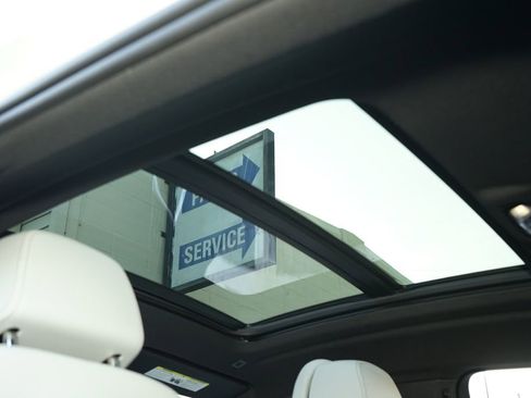 Used 2026 BMW X6 xDrive40i image 12