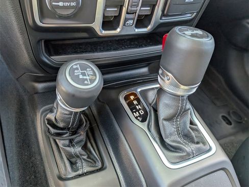 Used 2024 Jeep Wrangler High Altitude image 24