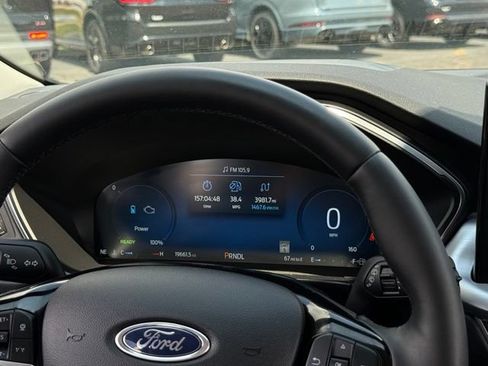 Certified 2024 Ford Escape Platinum w/ Premium Technology Package AWD/4WD image 10