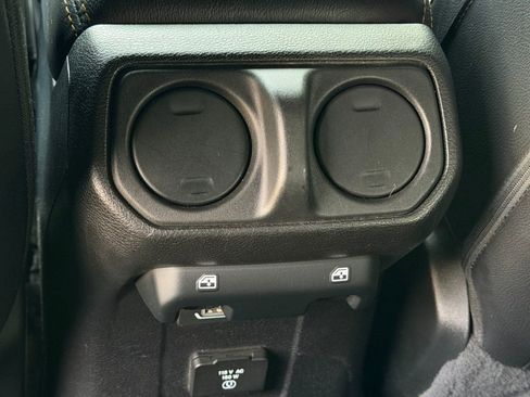 Used 2021 Jeep Wrangler Unlimited Sahara image 22