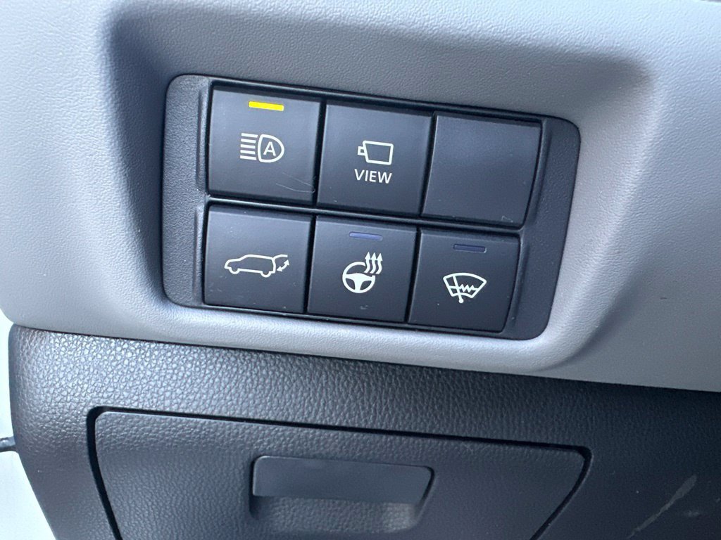 Used 2020 Toyota Highlander Limited FWD image 14