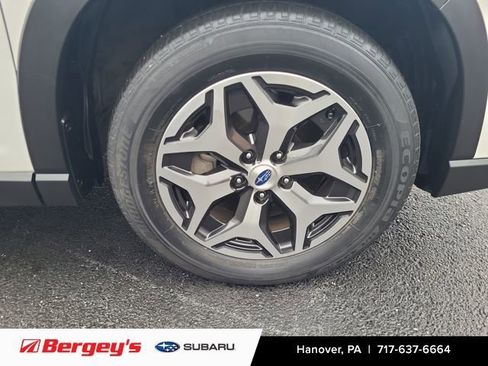 Used 2021 Subaru Forester Premium image 23