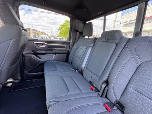 New 2026 RAM 1500 4x4 Crew Cab image 17