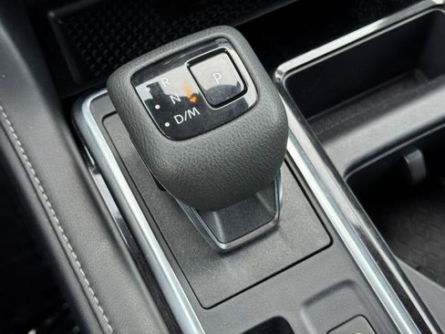 Used 2023 Nissan Pathfinder SL w/ SL Premium Package FWD image 28