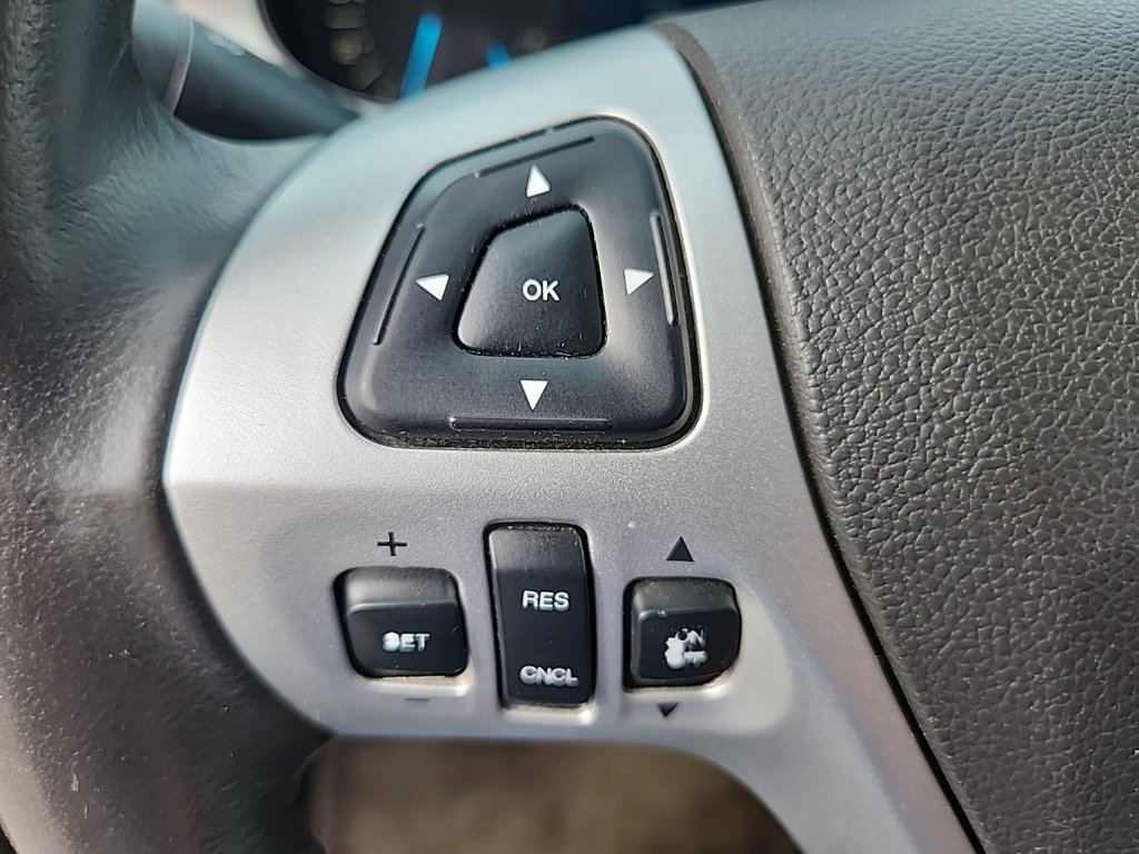 Used 2014 Ford Edge SEL AWD/4WD image 17