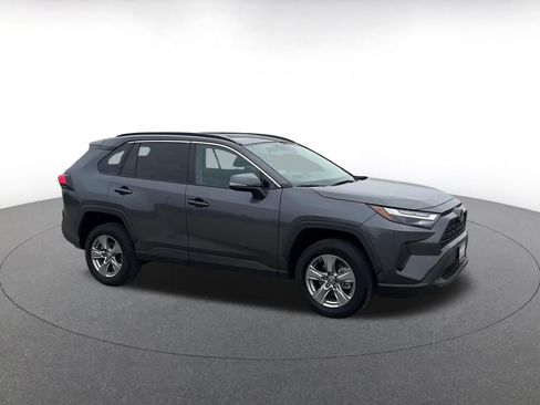 Used 2025 Toyota RAV4 XLE image 2