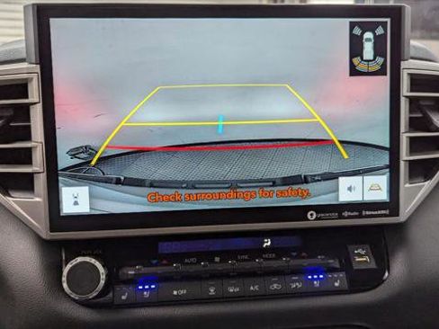 Used 2023 Toyota Tundra Limited image 29