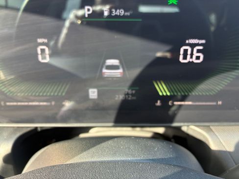 Used 2025 Kia K4 LXS image 33