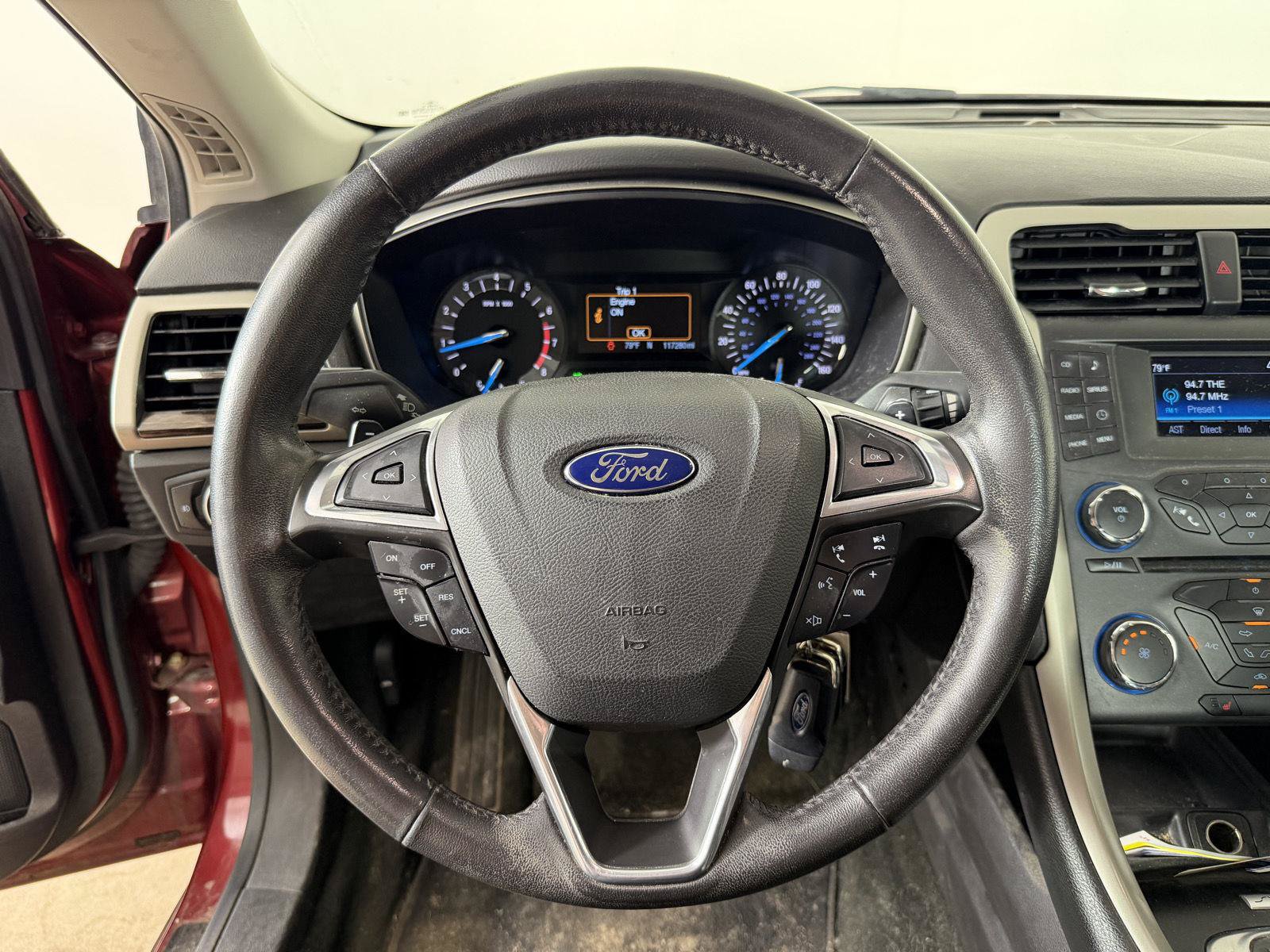 Used 2016 Ford Fusion SE w/ Equipment Group 202A AWD/4WD image 4