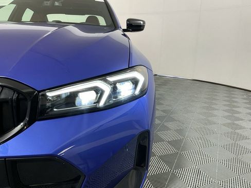 Certified 2025 BMW 330i Sedan w/ M Sport Package RWD image 8