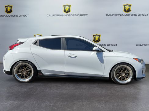 Used 2020 Hyundai Veloster Turbo image 4