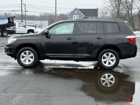 Used 2010 Toyota Highlander 2WD image 7
