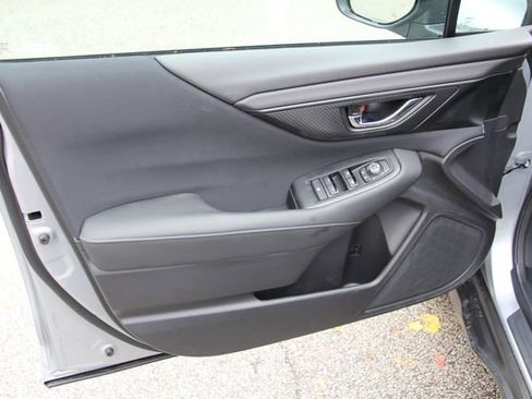 Certified 2025 Subaru Outback Premium image 15