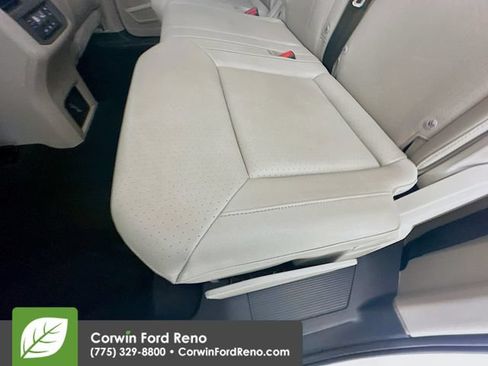 Used 2019 Volkswagen Atlas SE w/ Towing Package AWD/4WD image 23