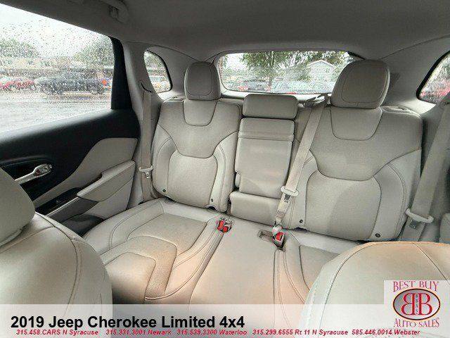 Used 2019 Jeep Cherokee Limited AWD/4WD image 23
