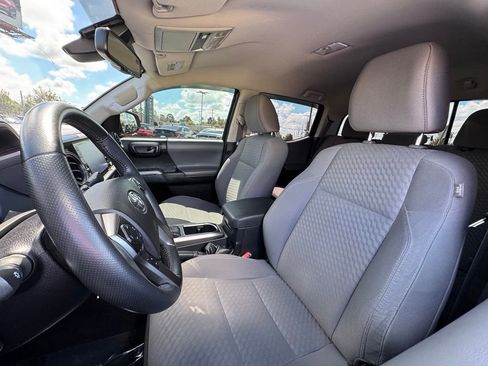 Used 2021 Toyota Tacoma SR5 RWD image 18