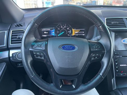Used 2017 Ford Explorer Sport image 7
