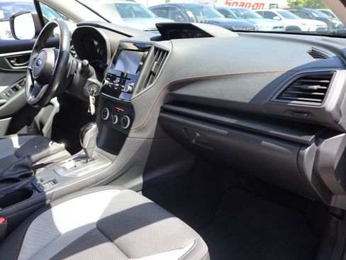 Used 2023 Subaru Crosstrek 2.0i Premium w/ Popular Package #3 AWD/4WD image 9