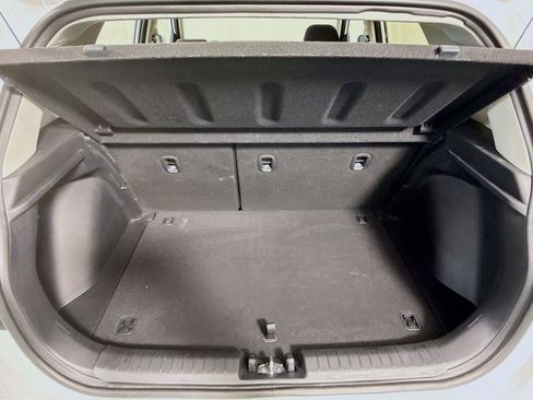 Used 2026 Hyundai Venue SEL FWD image 33