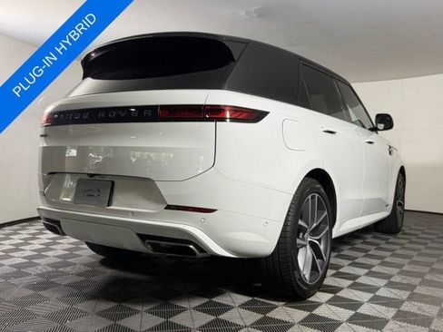 Used 2024 Land Rover Range Rover Sport Autobiography AWD/4WD image 8