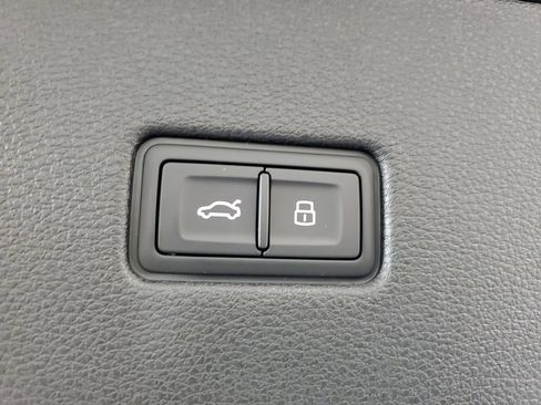 New 2026 Audi Q8 Prestige AWD/4WD image 9