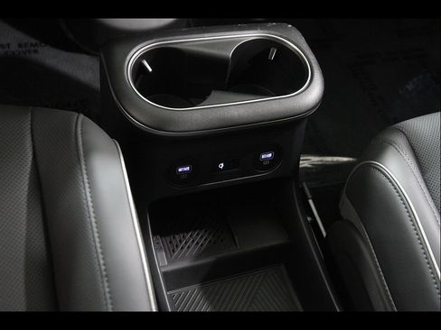 Certified 2024 Hyundai Ioniq 5 Limited AWD/4WD image 18