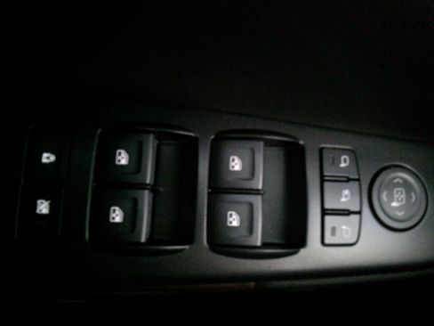 Used 2018 GMC Yukon SLT w/ HD Trailering Package image 13