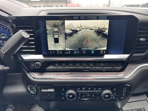 Used 2024 Chevrolet Silverado 3500 LTZ w/ LTZ Premium Package image 18