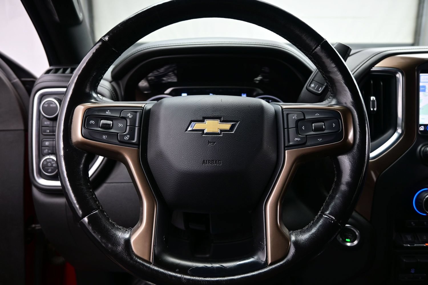 Used 2020 Chevrolet Silverado 3500 High Country w/ Technology Package AWD/4WD image 27