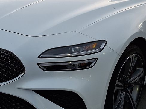 Certified 2024 Genesis G70 2.5T w/ Sport Prestige Package image 6