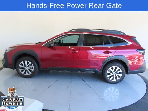 Certified 2025 Subaru Outback Premium image 9