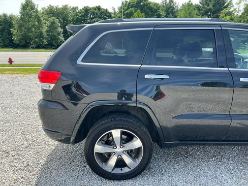 Used 2015 Jeep Grand Cherokee Overland w/ Advanced Technology Group AWD/4WD image 9