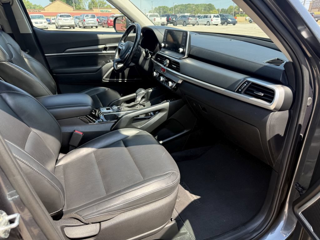 Used 2021 Kia Telluride S AWD/4WD image 24