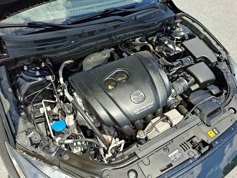 Used 2018 MAZDA MAZDA3 Grand Touring w/ Premium Equipment Package FWD image 27