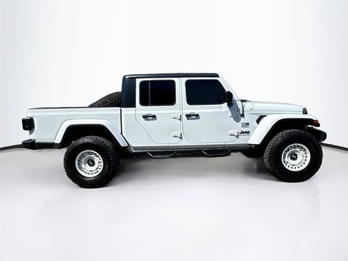 Used 2022 Jeep Gladiator Sport AWD/4WD image 11