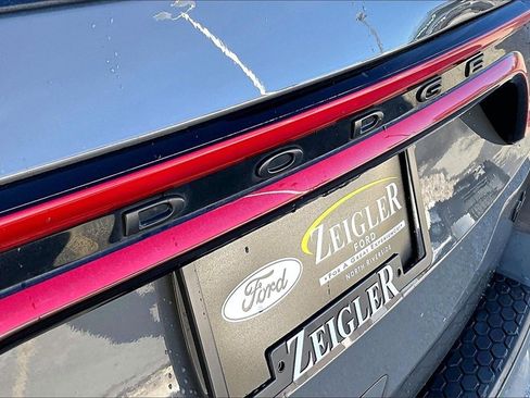 Used 2022 Dodge Durango R/T w/ Blacktop Package image 32