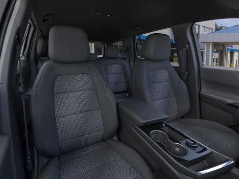 New 2026 Chevrolet Equinox LT w/ Safety and Technology Package image 40