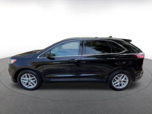 Used 2024 Ford Edge SEL image 9