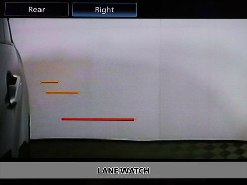 Used 2018 Honda HR-V EX image 4