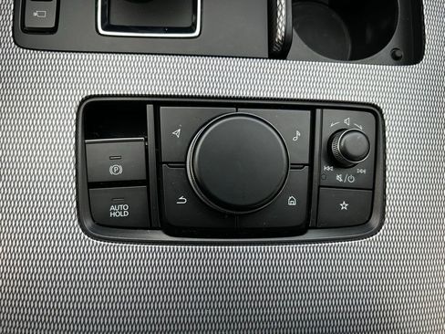 Used 2025 MAZDA CX-70 Plug-In Hybrid w/ Premium Plus AWD/4WD image 28