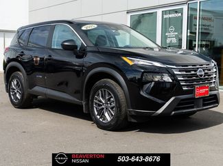 Used 2025 Nissan Rogue S video 1