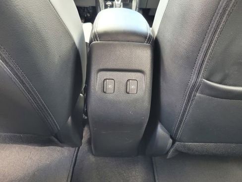 Used 2024 Nissan Kicks SR w/ SR Premium Package FWD image 17