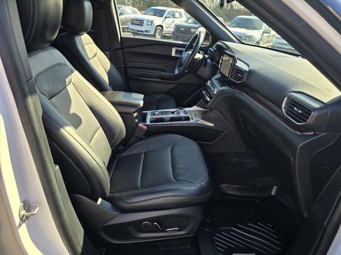 Used 2020 Ford Explorer Limited w/ Class III Trailer Tow Package image 14