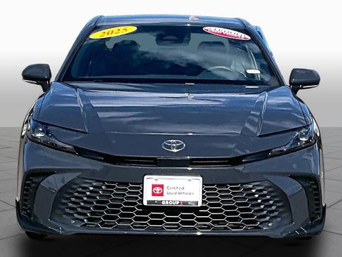 Certified 2025 Toyota Camry SE w/ Convenience Package FWD image 3