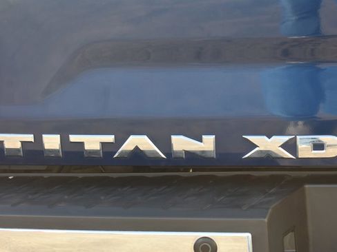 Used 2016 Nissan Titan SL image 7