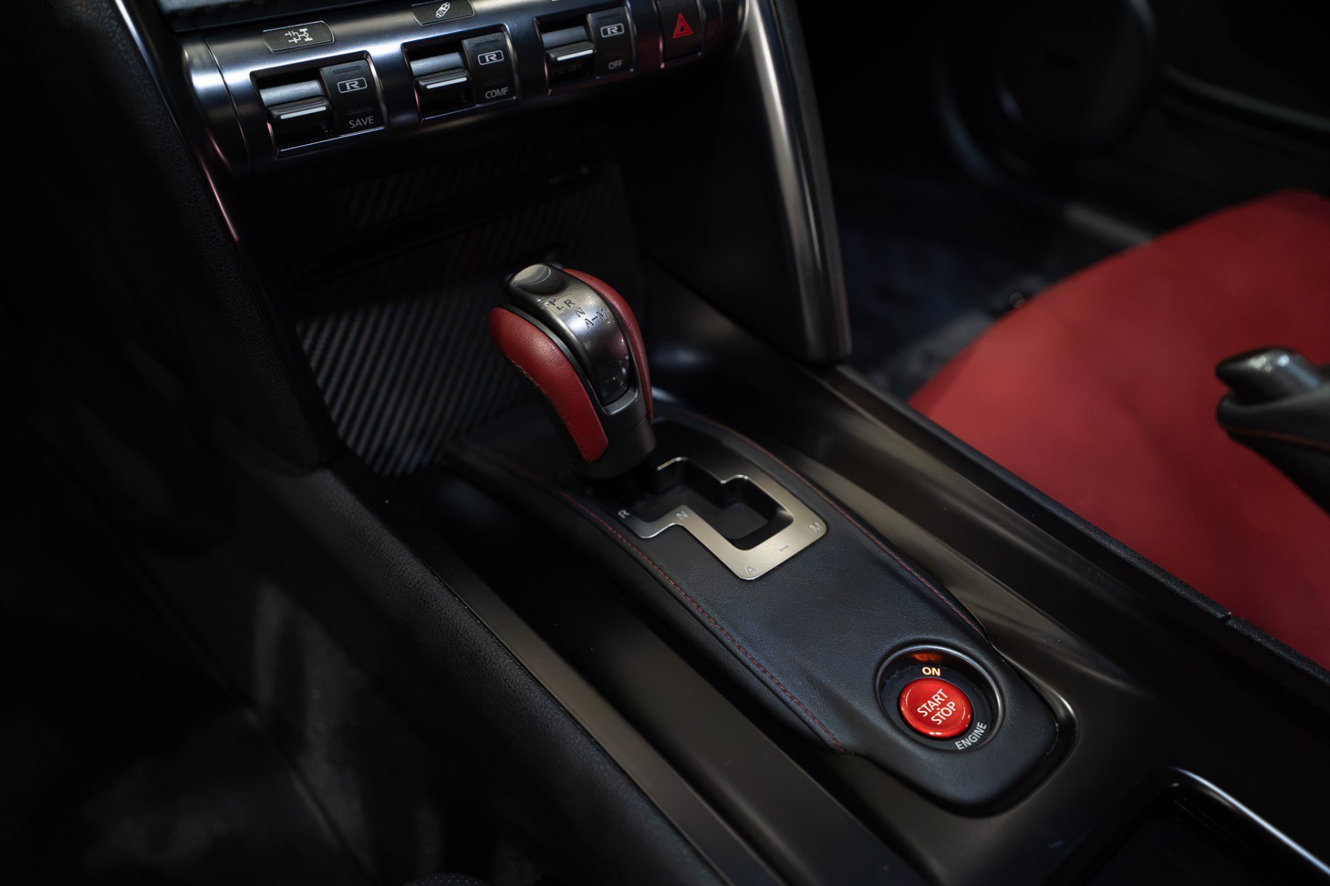 Used 2016 Nissan GT-R NISMO AWD/4WD image 22