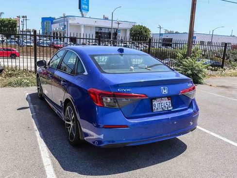 Used 2024 Honda Civic Touring image 12